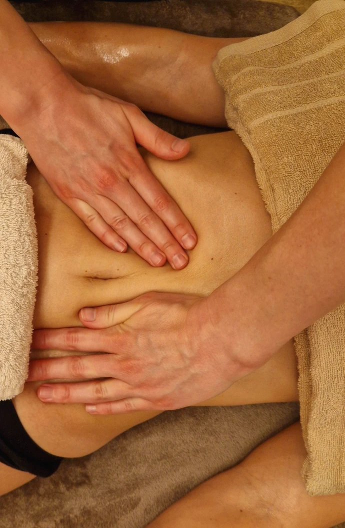 Massage californien abdomen